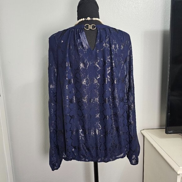 Jennifer Lopez Navy Metallic Snakeskin Burnout Top, Keyhole Blouse Size Medium - Picture 3 of 6